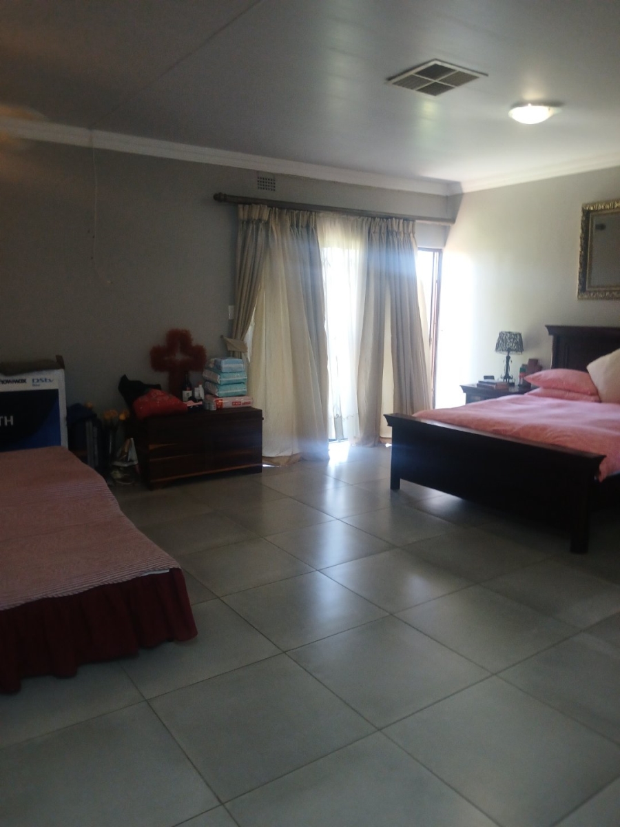 4 Bedroom Property for Sale in El Toro Park Northern Cape